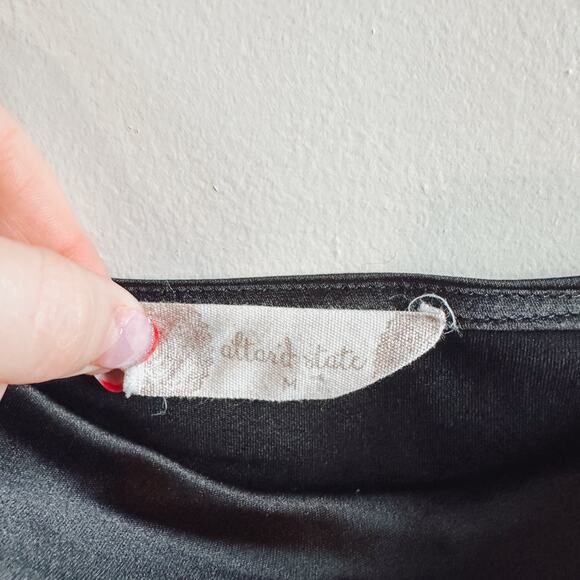 Black silk Tank - Picture 2 of 3